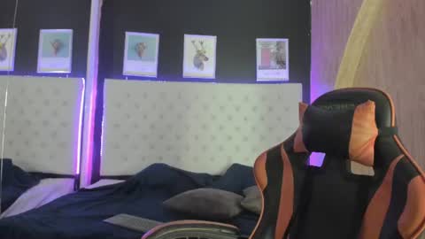 rosi_cooper online show from June 14, 2026, 12:07 pm