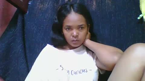 rosia685234 online show from January 12, 2026, 8:19 am