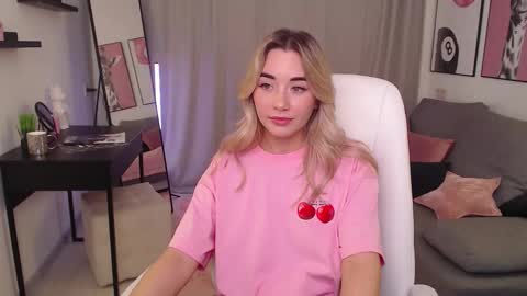 Rosie online show from November 13, 2025, 1:04 am