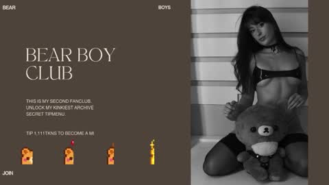 Rosie Bones online show from June 8, 2026, 11:49 pm