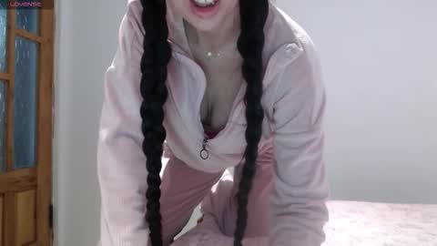 RosieHayes online show from March 24, 2026, 10:53 am