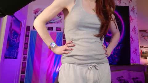 RosieFem online show from November 8, 2025, 7:01 pm