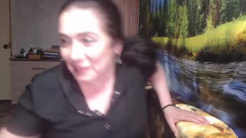 Snapshot of rositasky chatting on June 15, 2026, 10:34 pm RositaSky online show from June 15, 2026, 10:34 pm
