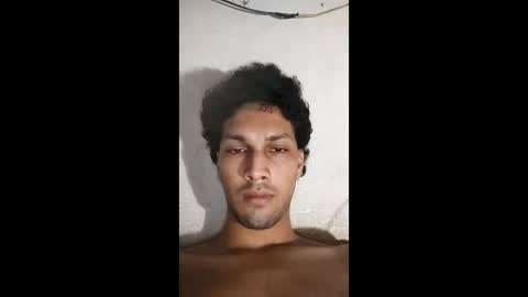 Snapshot of roskof69 chatting on February 10, 2025, 1:46 am Ribuu online show from February 10, 2025, 1:46 am