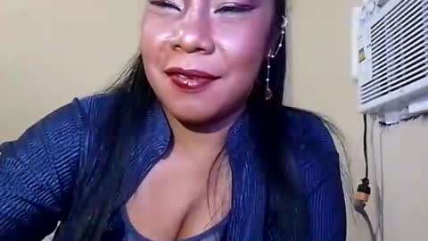 rosmerynavarro online show from March 8, 2025, 4:23 am