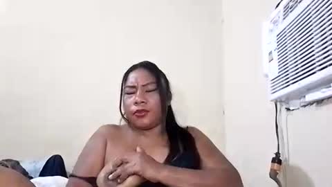 rosmerynavarro online show from March 11, 2025, 7:04 am