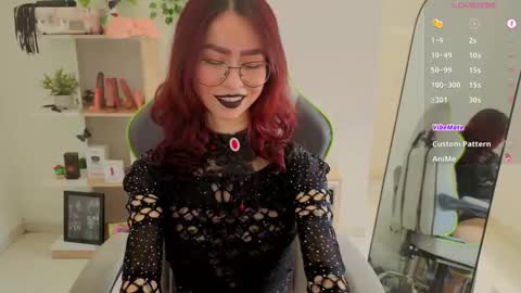 Snapshot of rosse_98_ chatting on September 24, 2025, 5:27 pm Miss Rosse online show from September 24, 2025, 5:27 pm
