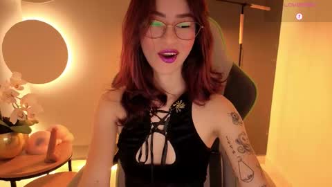 Snapshot of rosse_98_ chatting on February 3, 2026, 11:59 am Miss Rosse online show from February 3, 2026, 11:59 am