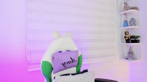   online show from January 14, 2025, 11:10 am