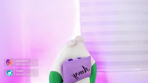   online show from January 31, 2025, 2:17 pm