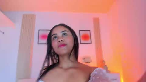 rossy_x online show from November 11, 2025, 7:58 pm