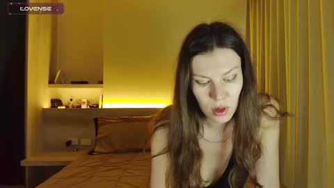 roter_rita online show from March 16, 2026, 7:01 am