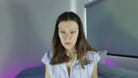 roter_rita online show from June 7, 2026, 3:43 am