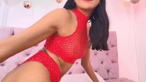 Snapshot of roulyy chatting on December 14, 2024, 2:01 am  JESSY ROULY online show from December 14, 2024, 2:01 am