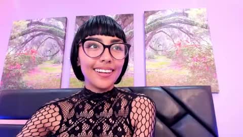 Snapshot of roulyy chatting on January 11, 2025, 8:11 am  JESSY ROULY online show from January 11, 2025, 8:11 am