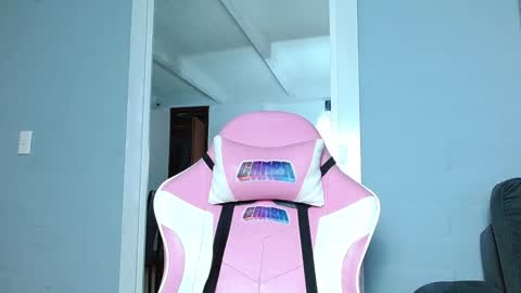 Snapshot of rousebonnett chatting on December 11, 2024, 7:46 pm ROUSE online show from December 11, 2024, 7:46 pm