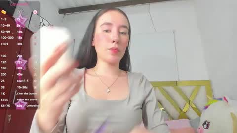 rousee_yarelds online show from December 14, 2025, 3:01 am