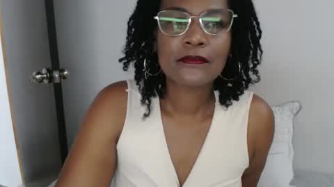 luxa online show from March 6, 2025, 12:19 pm