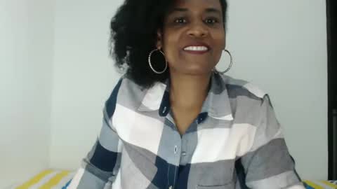 luxa online show from September 18, 2025, 11:51 pm