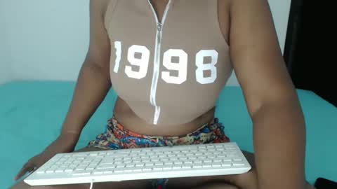 luxa online show from September 29, 2025, 12:21 pm