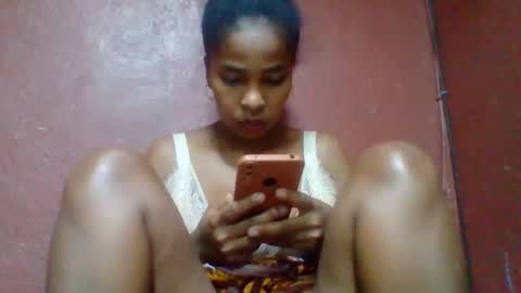 rovaelyah online show from October 30, 2025, 9:44 am