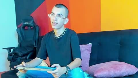 Rowan online show from September 23, 2025, 2:09 pm