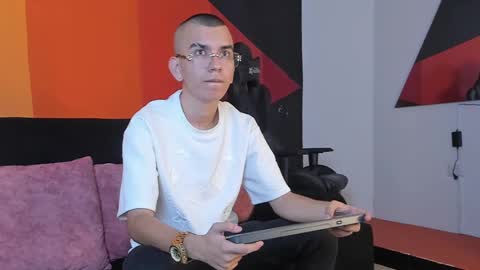 Rowan online show from September 24, 2025, 12:08 pm