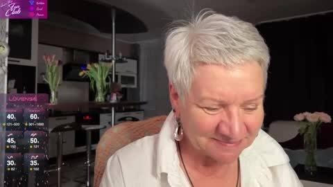 Roxana online show from March 11, 2025, 4:40 pm