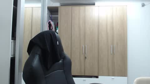 Snapshot of roxanalove7 chatting on December 20, 2024, 2:08 am Roxana online show from December 20, 2024, 2:08 am