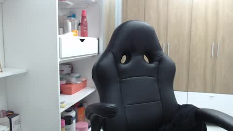 Snapshot of roxanalove7 chatting on January 2, 2025, 9:39 pm Roxana online show from January 2, 2025, 9:39 pm