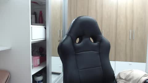 Snapshot of roxanalove7 chatting on February 14, 2025, 12:19 am Roxana online show from February 14, 2025, 12:19 am