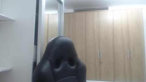 Snapshot of roxanalove7 chatting on February 20, 2025, 4:07 am Roxana online show from February 20, 2025, 4:07 am