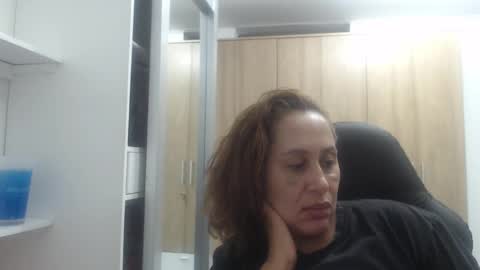 Snapshot of roxanalove7 chatting on February 27, 2025, 1:59 am Roxana online show from February 27, 2025, 1:59 am