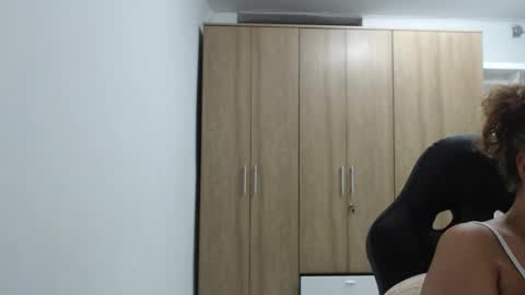 Snapshot of roxanalove7 chatting on October 26, 2025, 3:45 am Roxana online show from October 26, 2025, 3:45 am