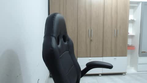 Roxana online show from June 4, 2026, 10:38 pm