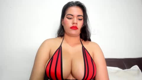 Snapshot of roxanamariahills_ chatting on December 2, 2024, 6:54 pm Rosita online show from December 2, 2024, 6:54 pm