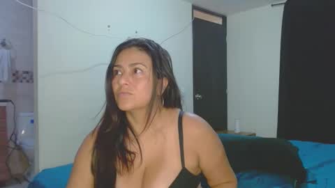Snapshot of roxanasexy2025 chatting on October 19, 2025, 1:34 pm roxanasexy2025 online show from October 19, 2025, 1:34 pm