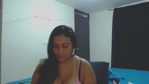 Snapshot of roxanasexy2025 chatting on October 22, 2025, 12:27 pm roxanasexy2025 online show from October 22, 2025, 12:27 pm