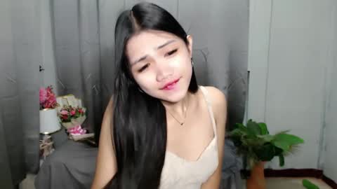 Snapshot of roxie_fuckdoll chatting on February 15, 2025, 10:31 pm Roxie online show from February 15, 2025, 10:31 pm