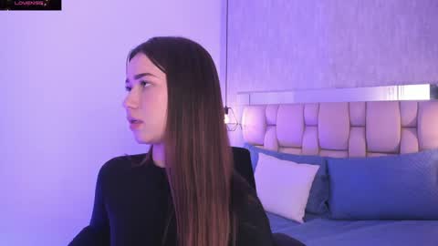 Roxie  online show from February 9, 2025, 2:17 am