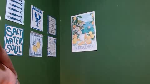 Roxie online show from November 21, 2025, 2:32 am