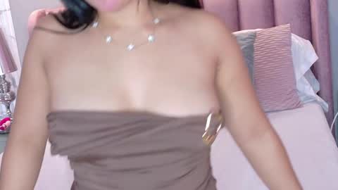 Roxi online show from May 31, 2026, 1:40 pm