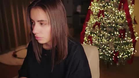 roxxxete online show from December 14, 2025, 4:23 pm