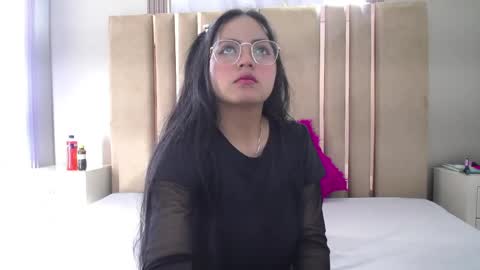 Roxxy  online show from May 24, 2026, 11:32 pm