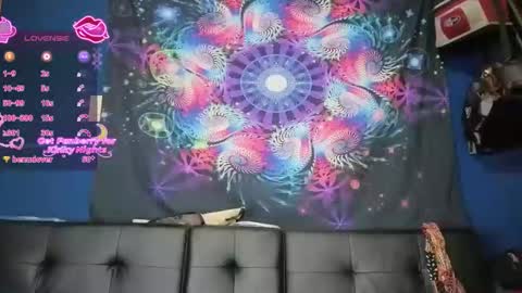 Roxxyfoxxy1 online show from December 2, 2025, 4:29 am