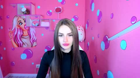 Roxy online show from October 18, 2025, 10:27 am