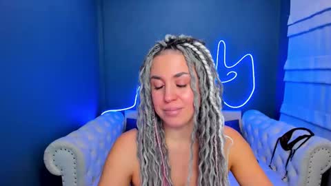 Snapshot of roxy_mars chatting on February 5, 2026, 1:32 am Roxy online show from February 5, 2026, 1:32 am