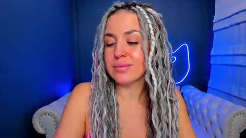 Snapshot of roxy_mars chatting on February 7, 2026, 1:42 am Roxy online show from February 7, 2026, 1:42 am