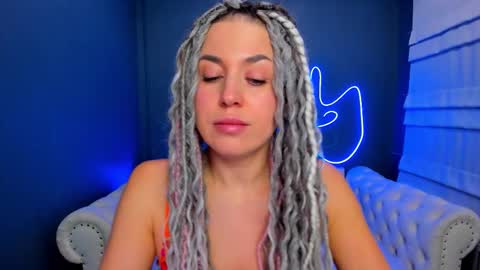 Snapshot of roxy_mars chatting on February 10, 2026, 1:53 am Roxy online show from February 10, 2026, 1:53 am