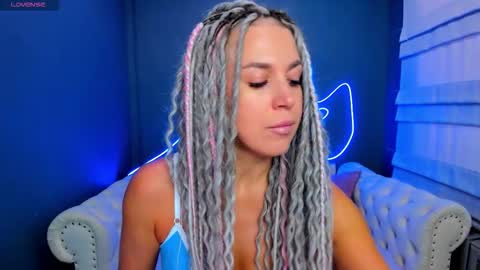 Roxy online show from March 24, 2026, 2:05 am